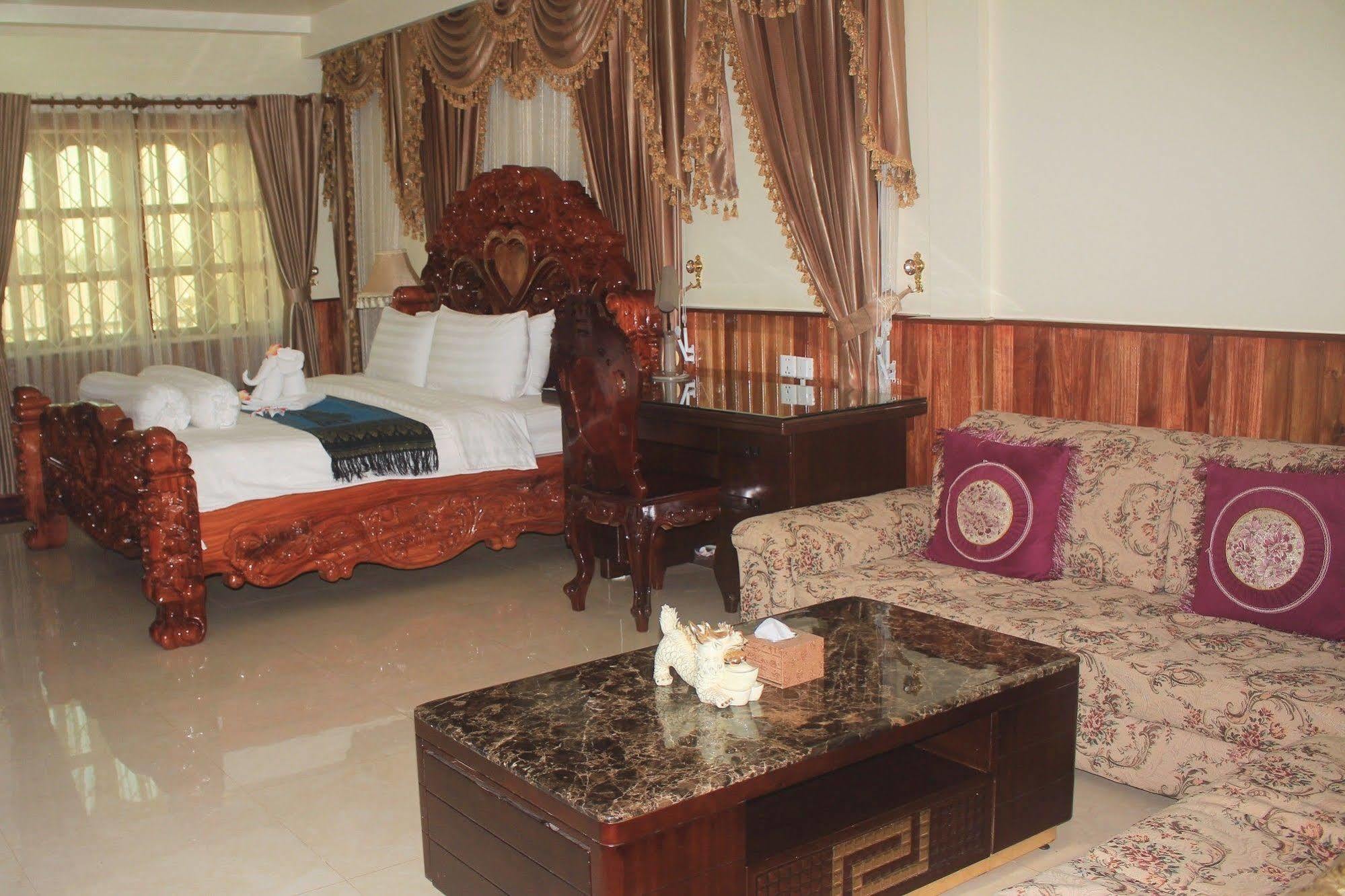 Monorom 2 Vip Hotel Kampong Cham Exterior foto